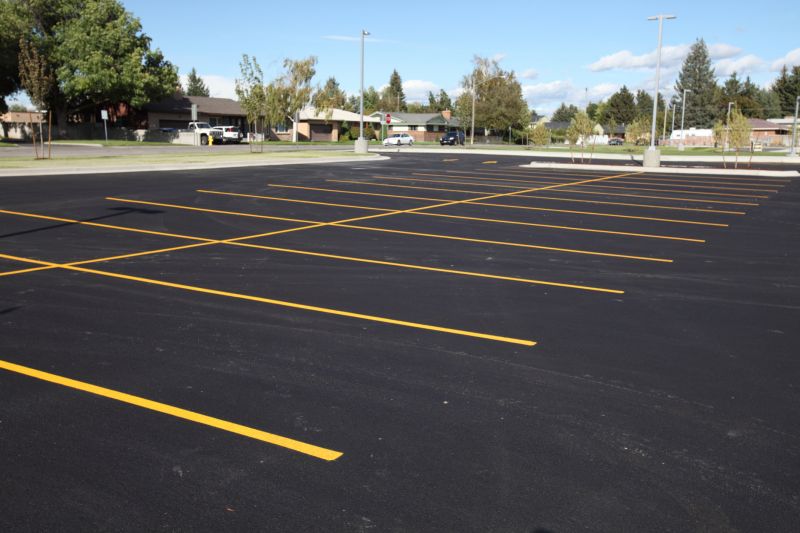 Asphalt Parking Lot Sealing in Tampa, FL