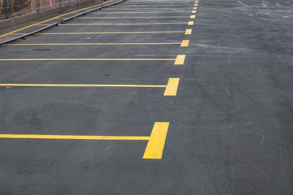Commercial Parking Lot Sealing Service